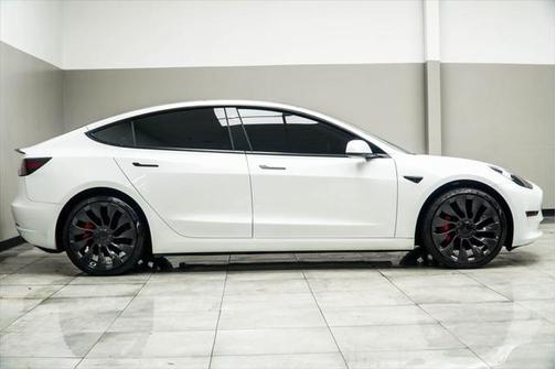 2023 Tesla Model 3 Performance