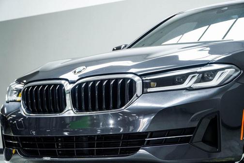 2021 BMW 530 530i