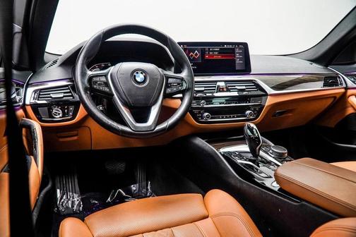 2021 BMW 530 530i