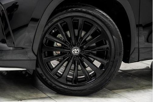 2024 Toyota Highlander XSE