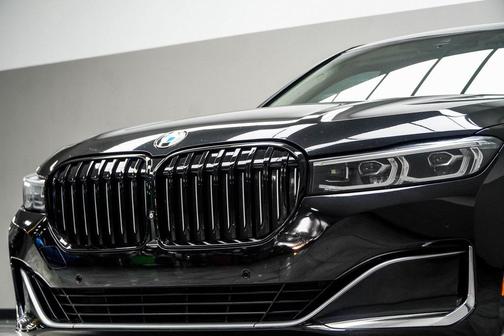 2020 BMW 740 xDrive