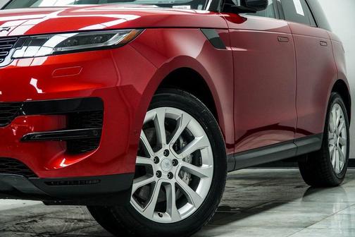 2025 Land Rover Range Rover Sport SE