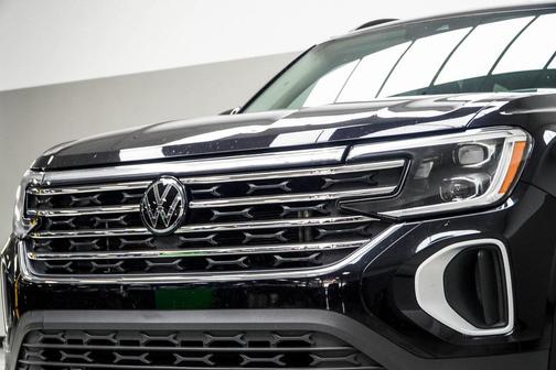 2024 Volkswagen Atlas 2.0T SE w/Technology 4MOTION