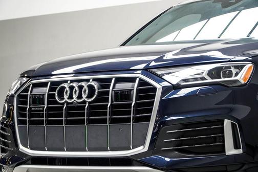 2024 Audi Q7 45 Premium