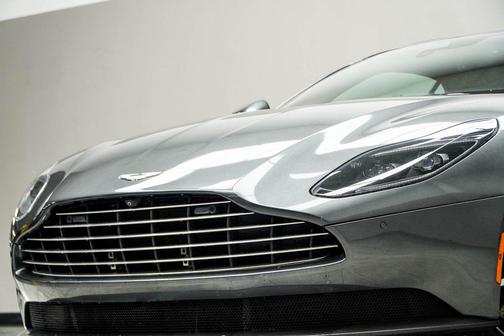 2019 Aston Martin DB11 Volante