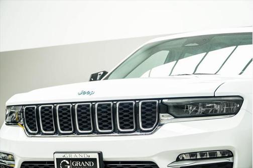 2022 Jeep Grand Cherokee 4xe Base