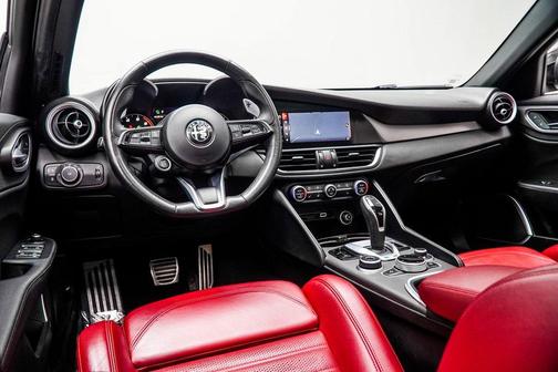 2022 Alfa Romeo Giulia Veloce