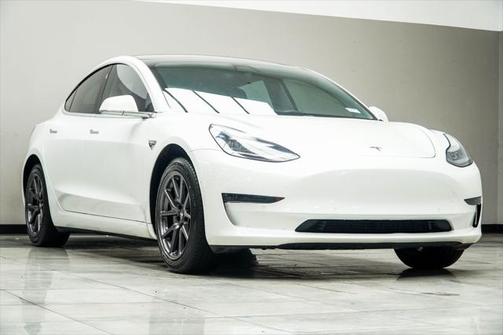 2020 Tesla Model 3 Standard Range