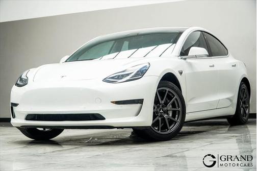 2020 Tesla Model 3 Standard Range