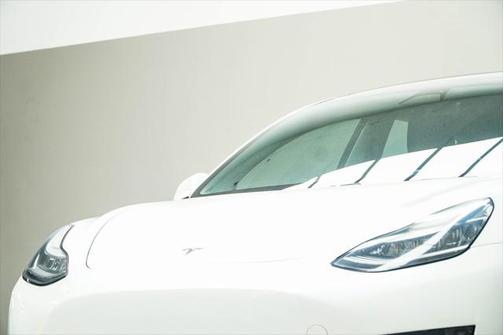 2020 Tesla Model 3 Standard Range