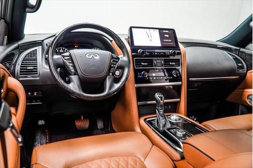 2024 INFINITI QX80 SENSORY AWD