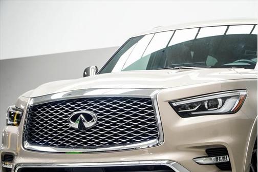 2024 INFINITI QX80 SENSORY AWD