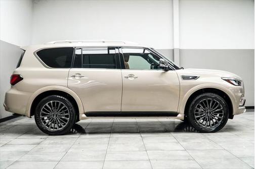2024 INFINITI QX80 SENSORY AWD