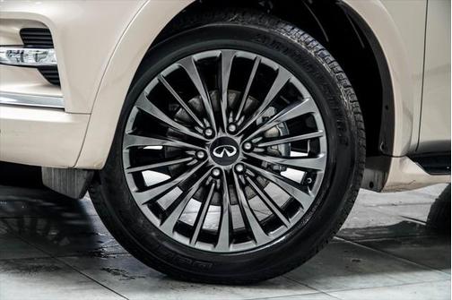 2024 INFINITI QX80 SENSORY AWD