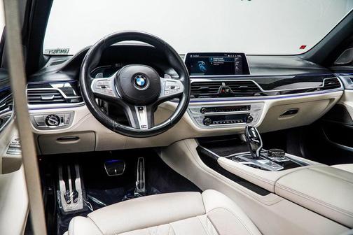2020 BMW 745e xDrive iPerformance