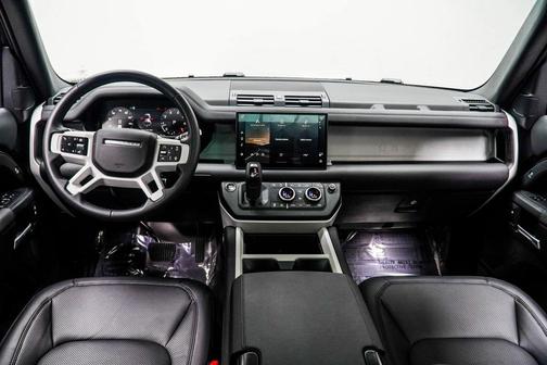 2025 Land Rover Defender 110 P300