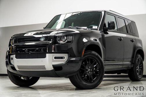 2025 Land Rover Defender 110 P300