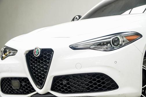 2023 Alfa Romeo Giulia Veloce RWD