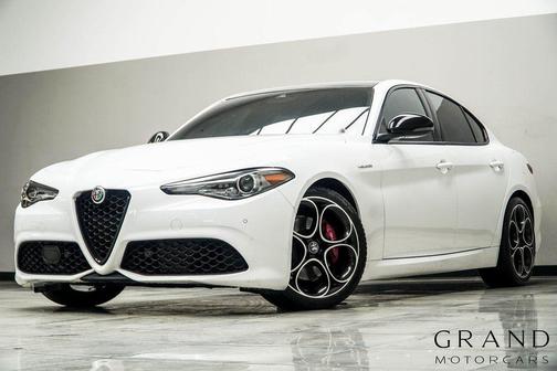 2023 Alfa Romeo Giulia Veloce RWD