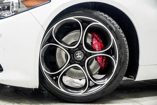 2023 Alfa Romeo Giulia Veloce RWD