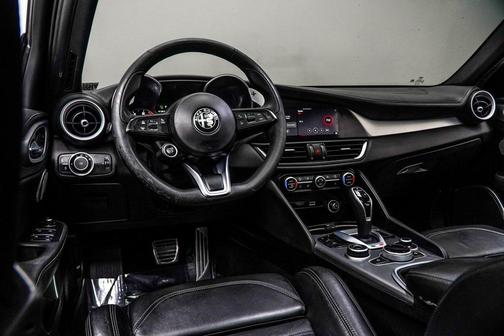 2023 Alfa Romeo Giulia Veloce RWD