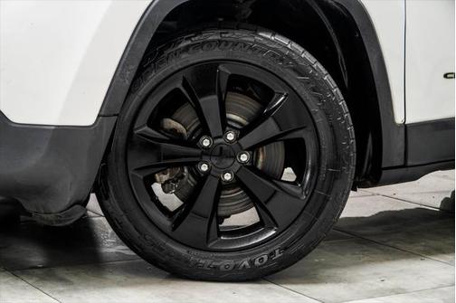 2017 Jeep Cherokee Sport