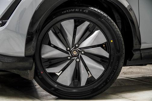 2024 Nissan ARIYA VENTURE+