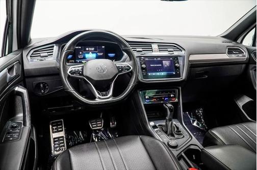 2022 Volkswagen Tiguan 2.0T SE R-Line Black 4MOTION
