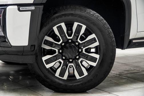 2024 GMC Sierra 3500 Denali