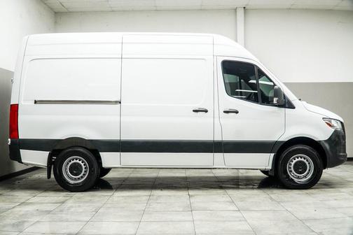 2020 Mercedes-Benz Sprinter 2500 Cargo 144 WB