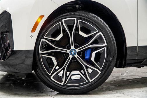 2022 BMW iX xDrive50