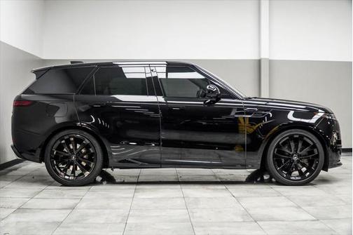 2023 Land Rover Range Rover Sport First Edition