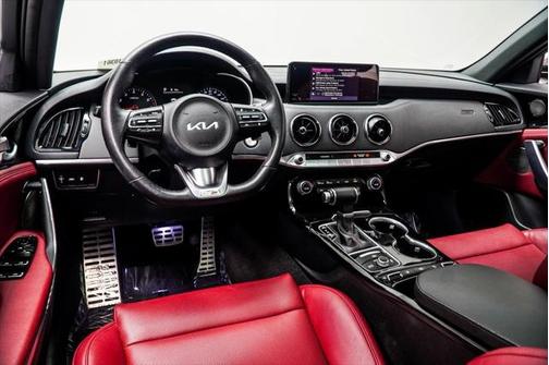 2022 Kia Stinger GT-Line
