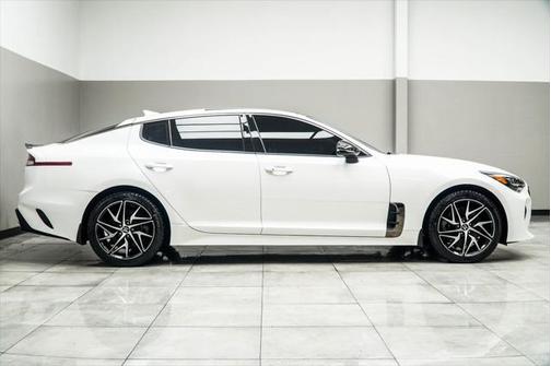 2022 Kia Stinger GT-Line