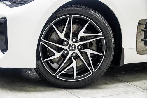 2022 Kia Stinger GT-Line