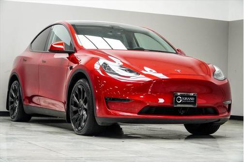 2023 Tesla Model Y Long Range Dual Motor All-Wheel Drive