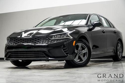 2022 Kia K5 LX