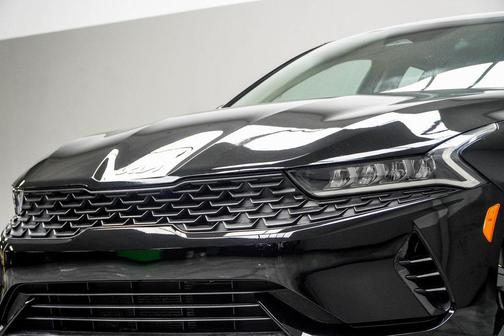 2022 Kia K5 LX