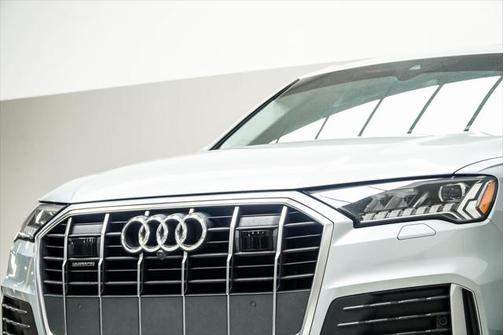 2024 Audi Q7 45 Premium Plus