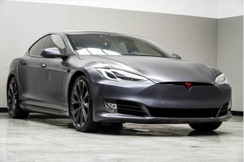 2020 Tesla Model S Performance