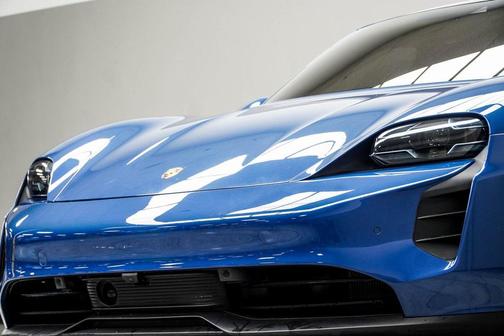 2022 Porsche Taycan GTS