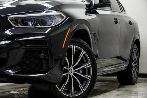 2022 BMW X6 M50i