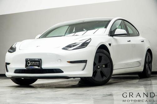 2023 Tesla Model 3 Standard Range