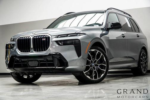 2023 BMW X7 M60i