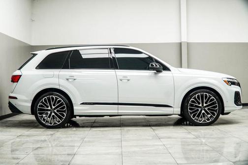 2025 Audi SQ7 4.0T Premium Plus