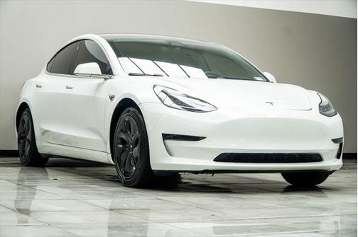 2020 Tesla Model 3 Standard Range Plus