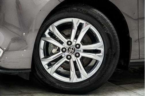 2022 Toyota Sienna Platinum 7 Passenger