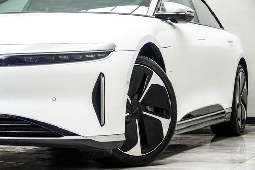 Stellar White Metallic 2024 Lucid Air Touring