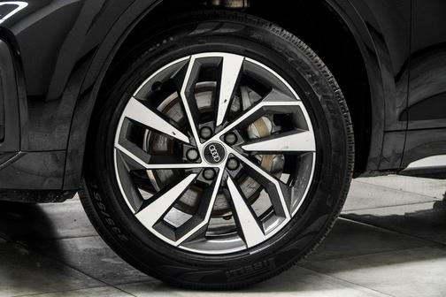2021 Audi Q5 45 Premium