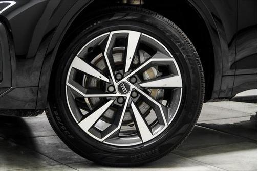 2021 Audi Q5 45 Premium